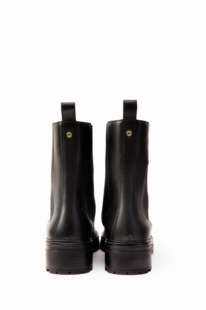 An image of the Holland Cooper Astoria Ankle Boot