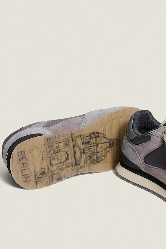 An image of the Hoff Berlin Sneakers
