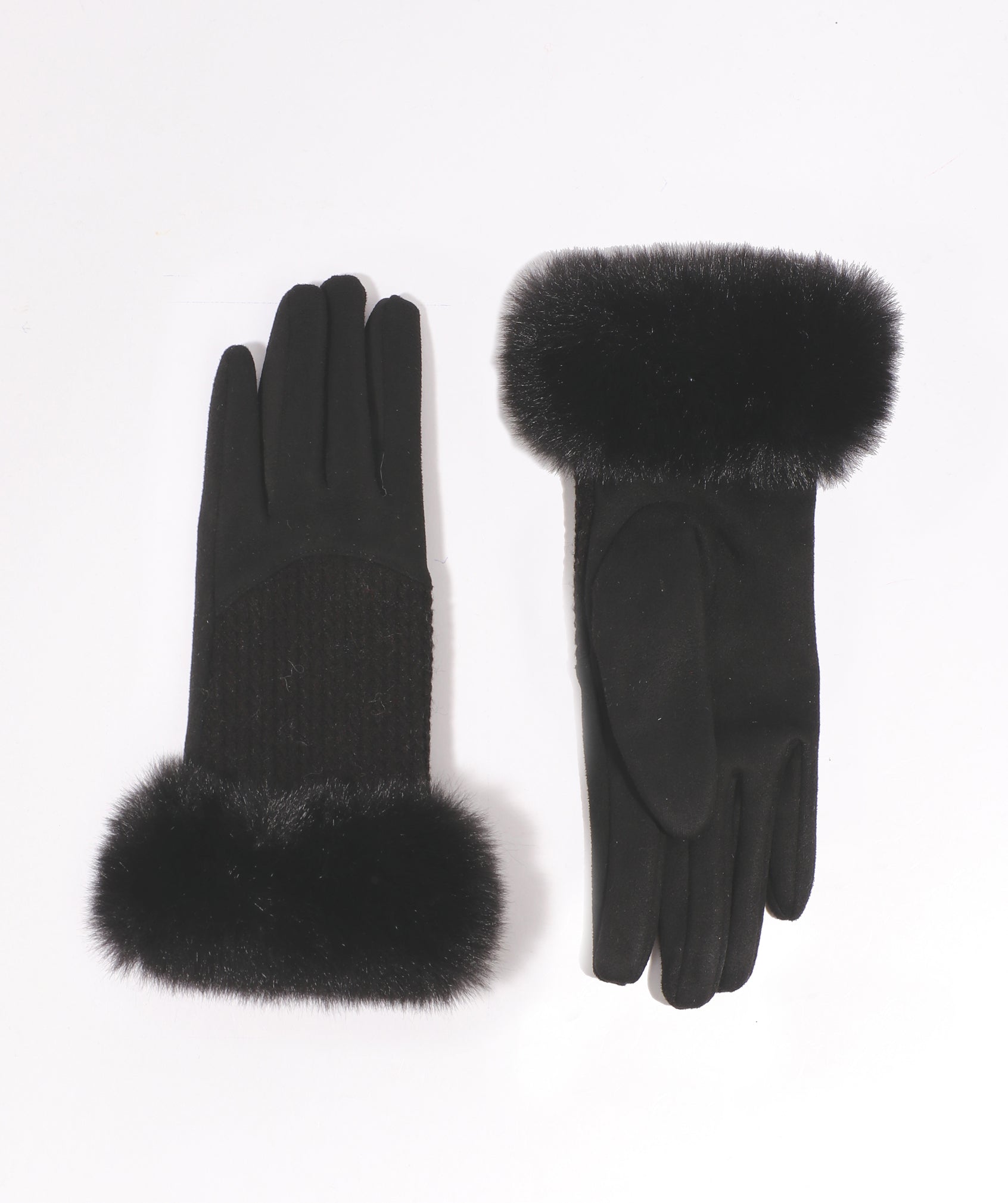 An image of the Pia Rossini Aria Gloves