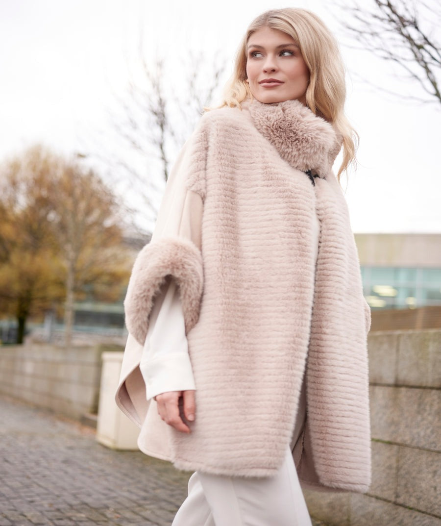 An image of the Pia Rossini Ariana Wrap