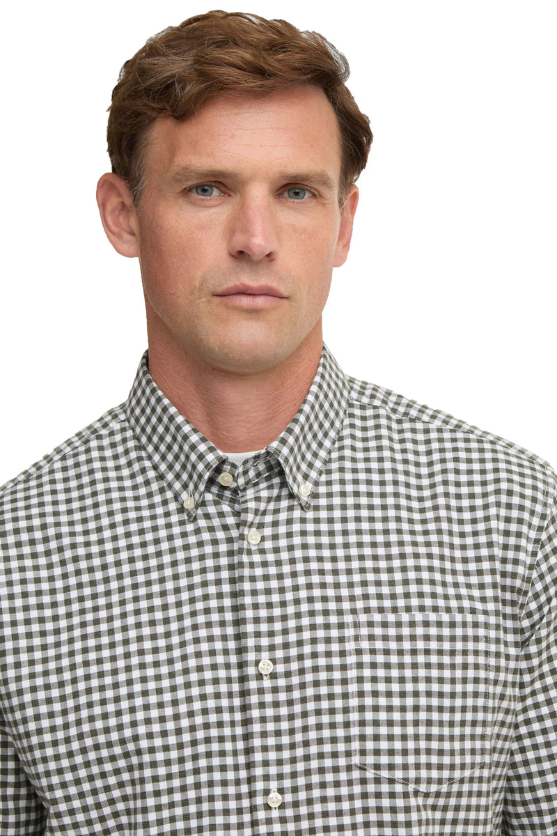 An image of the Barbour Gingham Aukside Regular Shirt