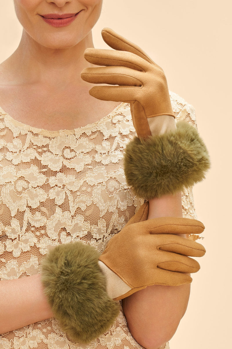 An image of the Powder Bettina Two Tone Faux Fur Glove