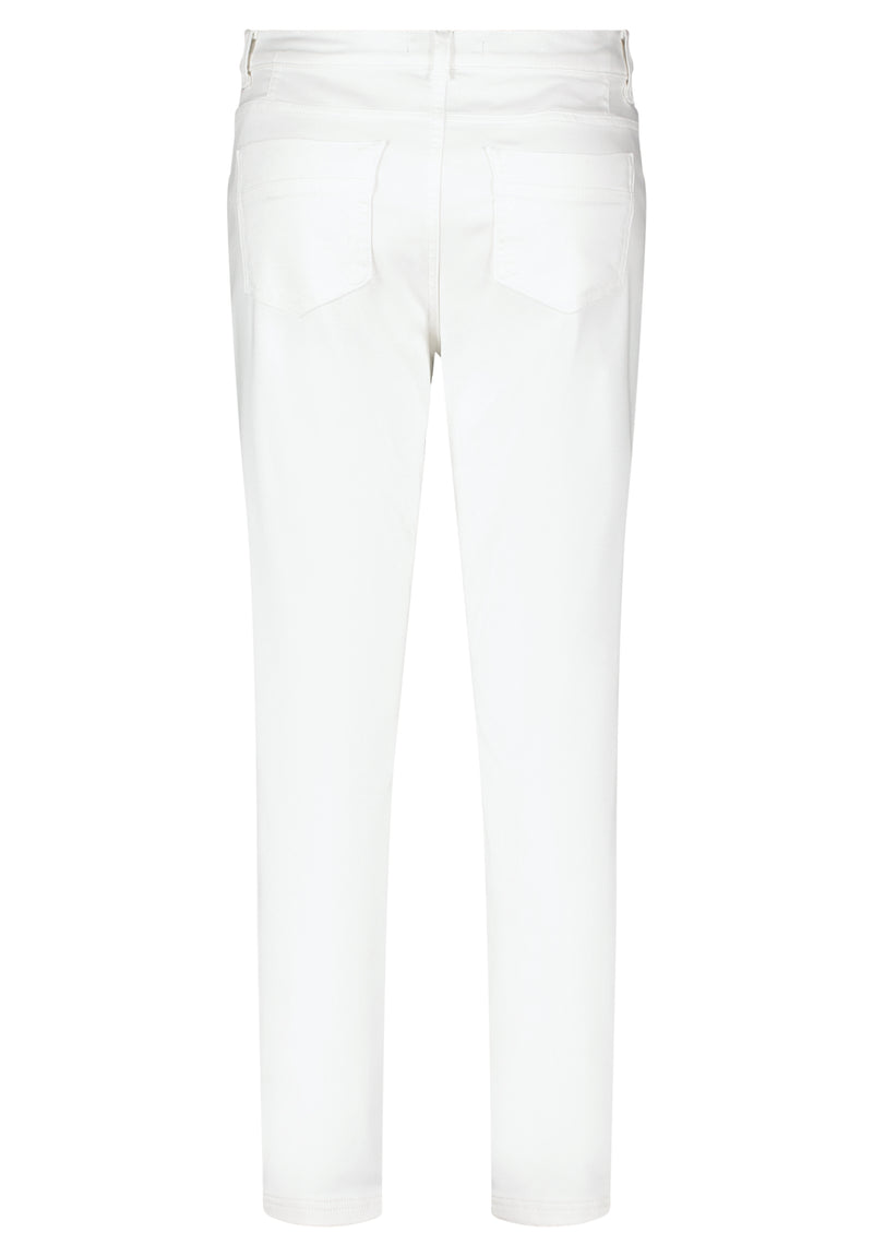 Betty Barclay Casual Trousers. Slim fit trousers with a mid rise waist, patch pockets and a plain off white design.