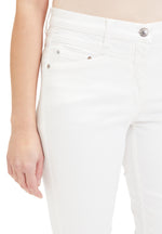 Betty Barclay Casual Trousers. Slim fit trousers with a mid rise waist, patch pockets and a plain off white design.