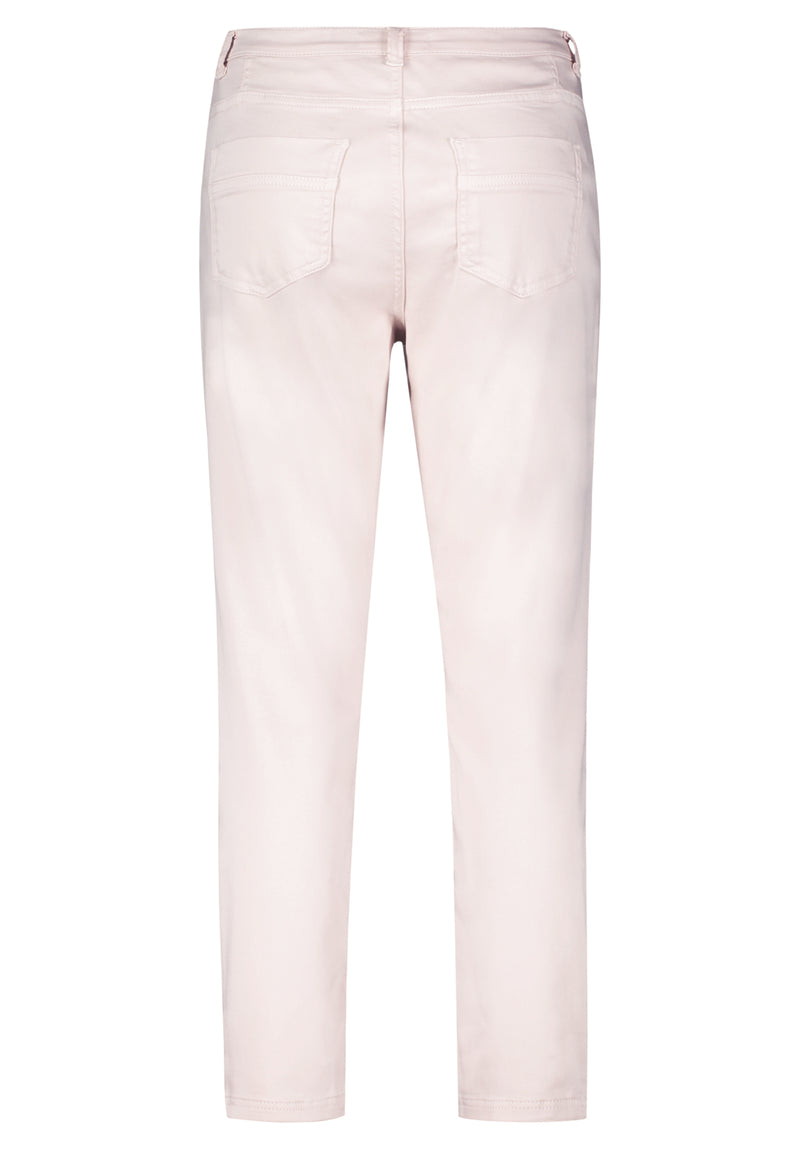 Betty Barclay Casual Trousers. Slim fit trousers with a mid rise waist, patch pockets and a plain light pink design.