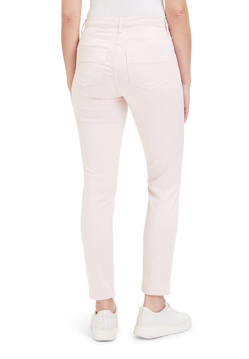 Betty Barclay Casual Trousers. Slim fit trousers with a mid rise waist, patch pockets and a plain light pink design.