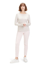 Betty Barclay Casual Trousers. Slim fit trousers with a mid rise waist, patch pockets and a plain light pink design.