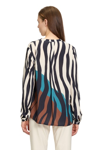 An image of the Betty Barclay Long Blouse