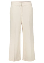 An image of the Betty Barclay Classic Trouser 3/4 Length