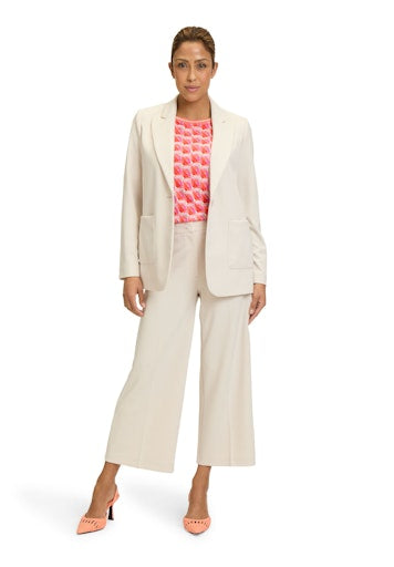 An image of the Betty Barclay Classic Trouser 3/4 Length