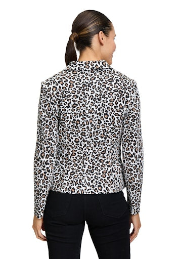 An image of the Betty Barclay Short Blazer