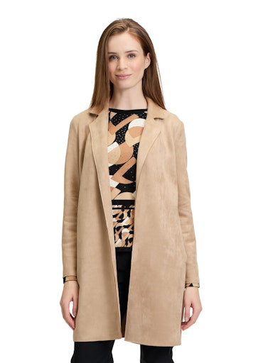 An image of the Betty Barclay Long Blazer