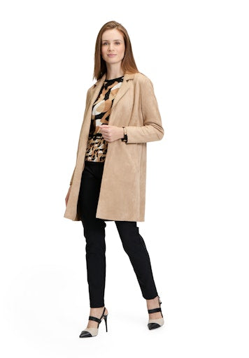 An image of the Betty Barclay Long Blazer