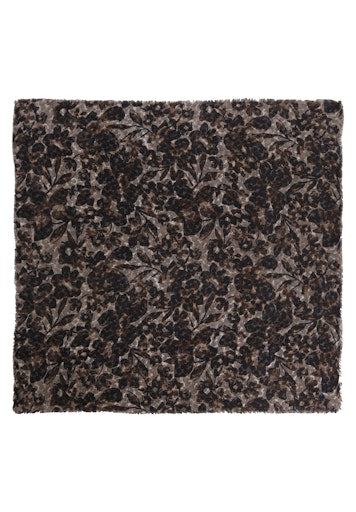 An image of the Betty Barclay Scarf