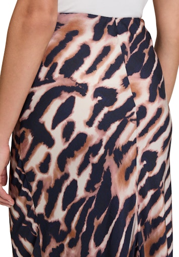 An image of the Betty Barclay Long Satin Skirt