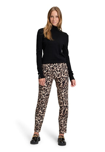 An image of the Betty Barclay Long Sleeve Knitted Sweater