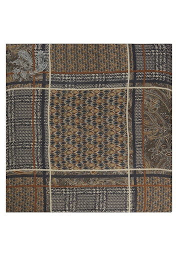 An image of the Betty Barclay Scarf