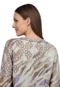 Knitted Pullover