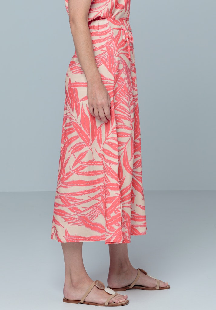 Bianca Emma Flared Skirt. A loose fitting midi skirt with elasticated waist, split hem and vibrant pink leaf print.