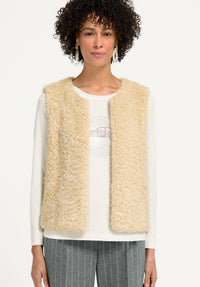 Tabea Gilet