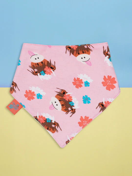 An image of the Blade & Rose Bonnie Highland Cow Bib