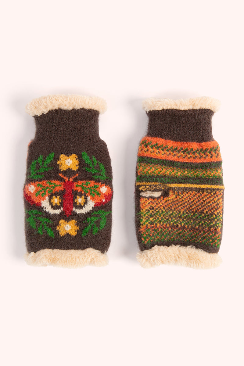 An image of the Powder Winter Moth Wrist Warmers