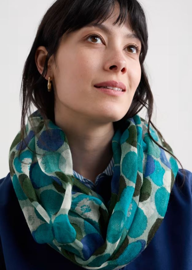 An image of the Seasalt Pretty Circle Scarf