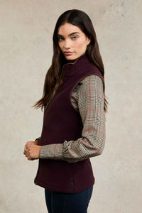 An image of the Holland Cooper Country Fleece Gilet