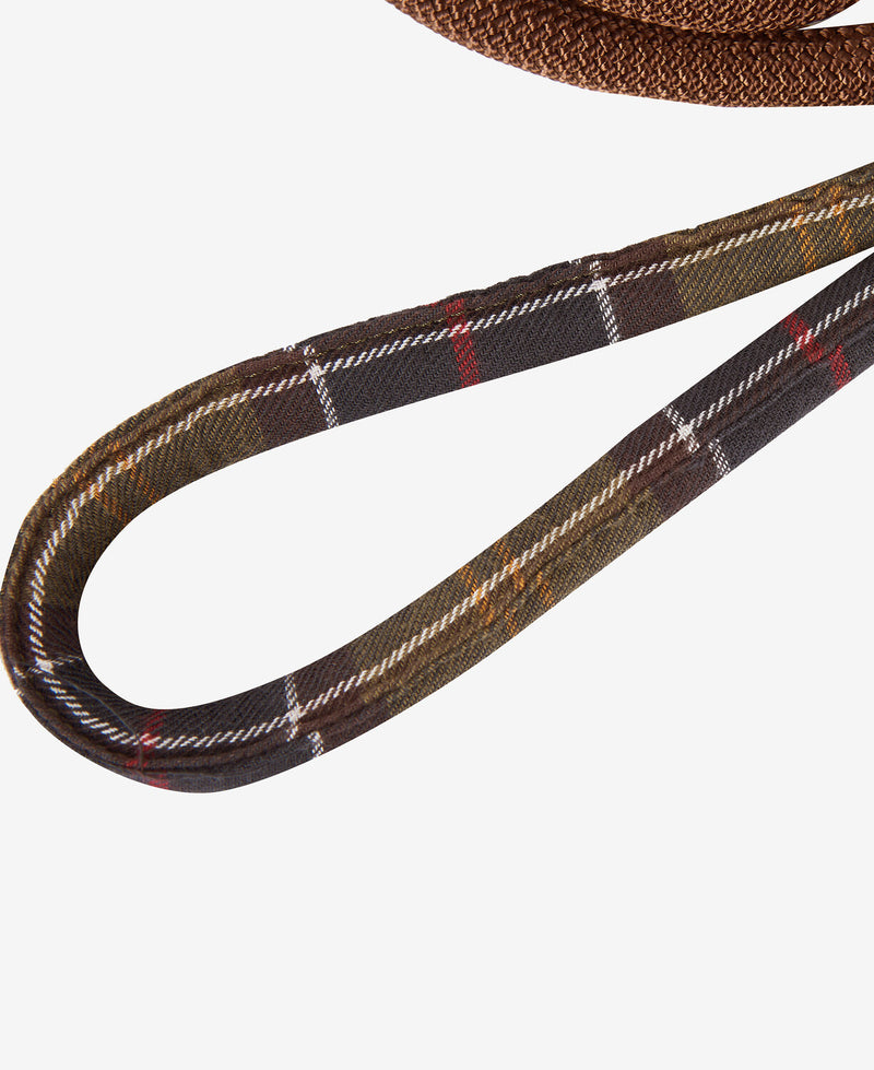 An image of the Barbour Tartan Trimmed Slip Lead in the colour Classic Tartan.