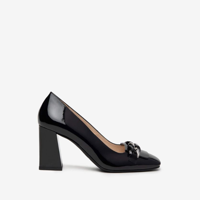 An image of the Nero Giardini Vernice Court Shoe
