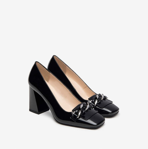 An image of the Nero Giardini Vernice Court Shoe