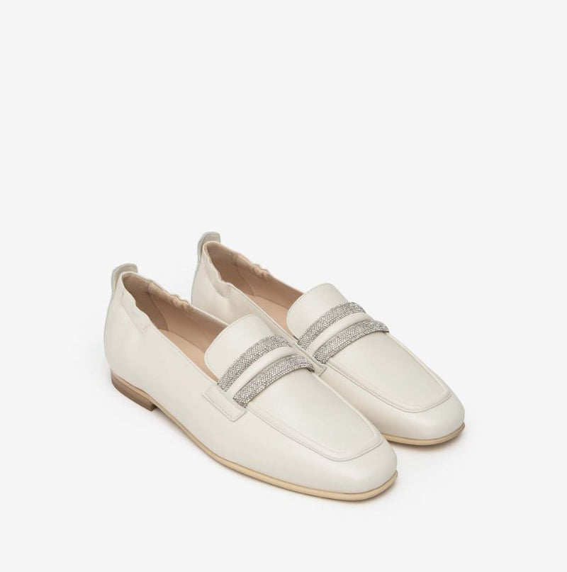 An image of the Nero Giardini Nappa Pandora Loafer
