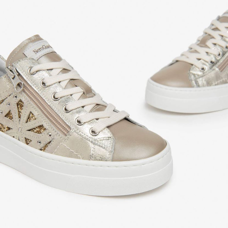 An image of the Nero Giardini Paradise Pearl Trainer
