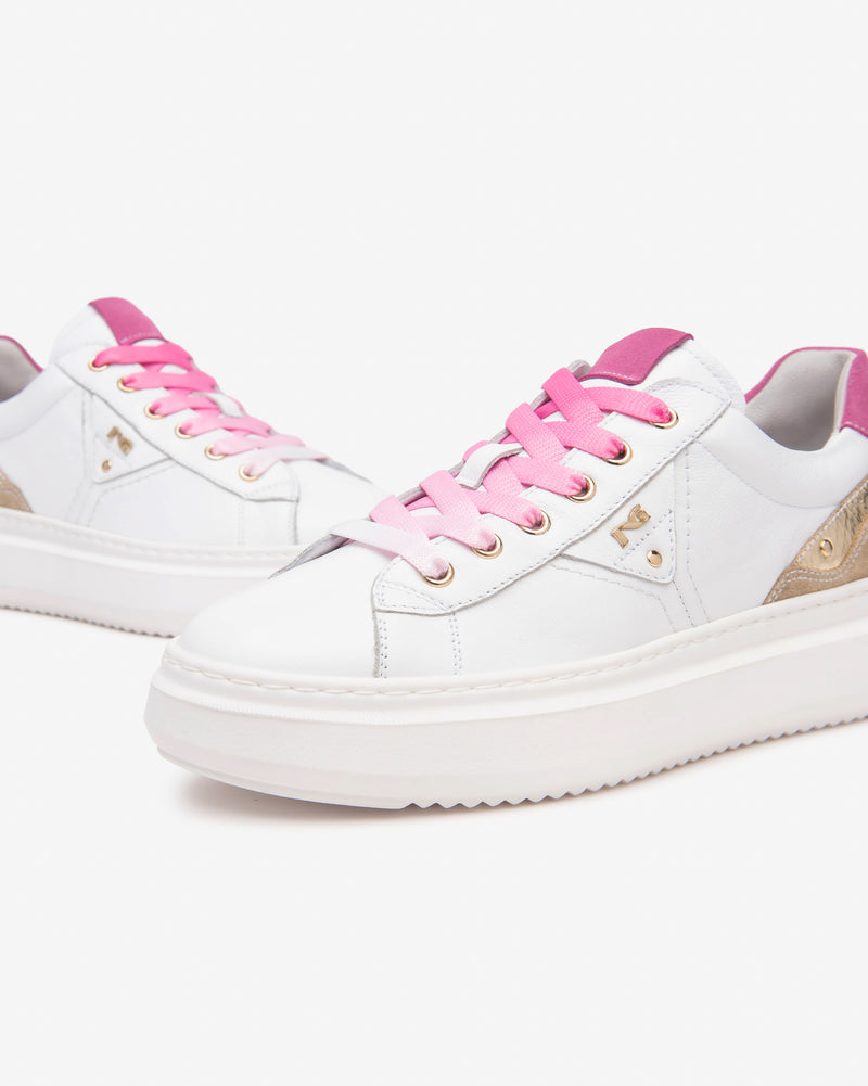 An image of the Nero Giardini Cile Trainers