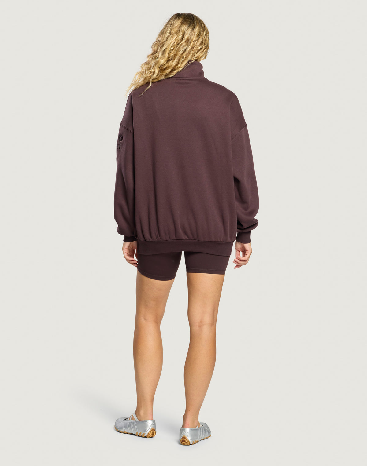 Snap Collar Sierra Sweatshirt