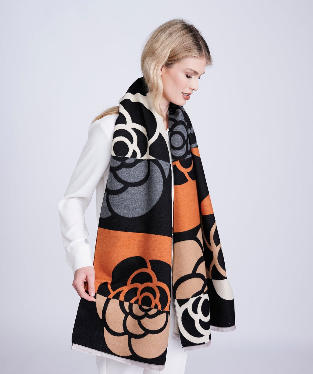 An image of the Pia Rossini Eden Scarf