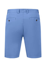 Fynch-Hatton Bermuda Shorts. A pair of casual fit shorts with pockets and zip/button closure.