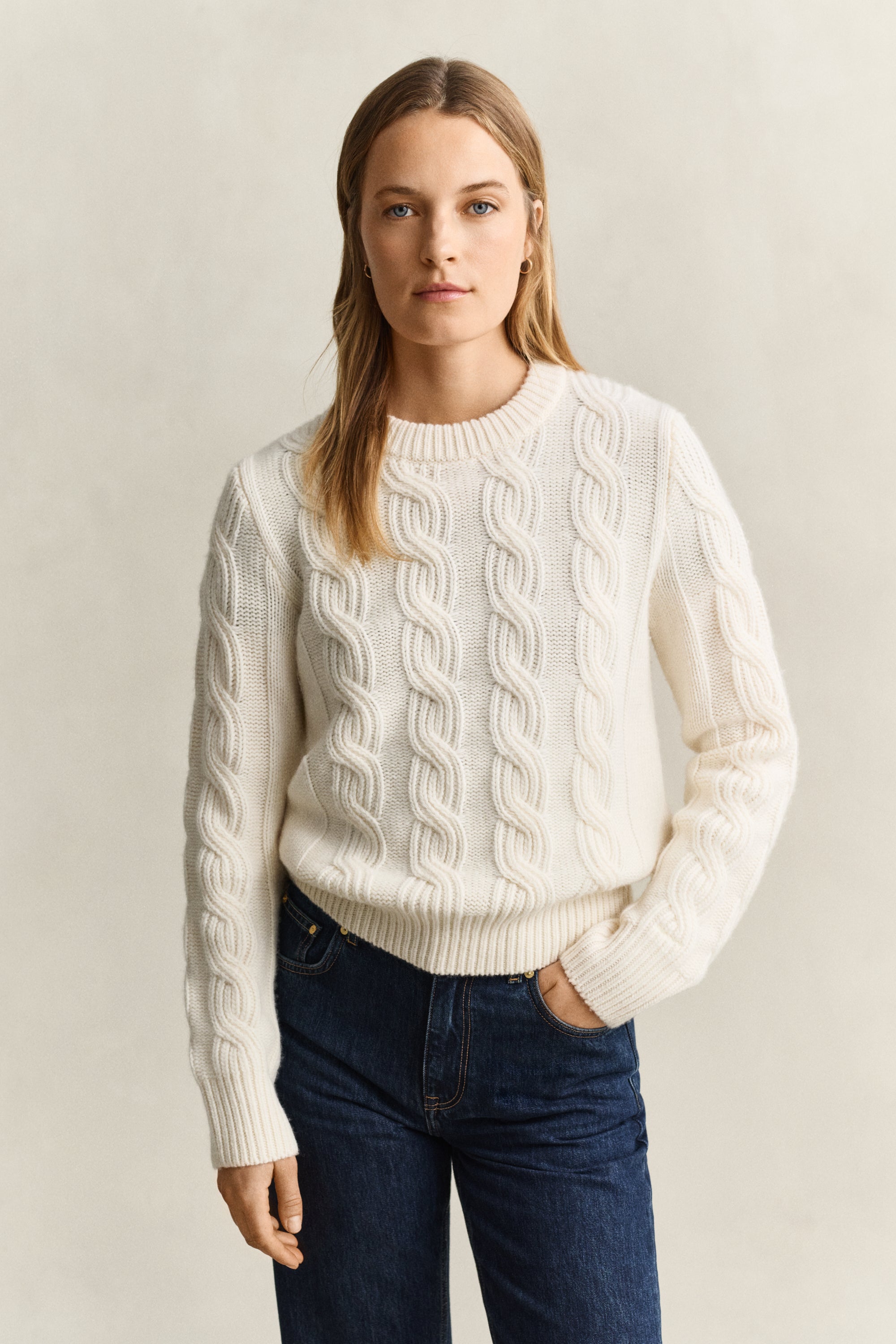 Wool Blend Cable Knit Crew Neck