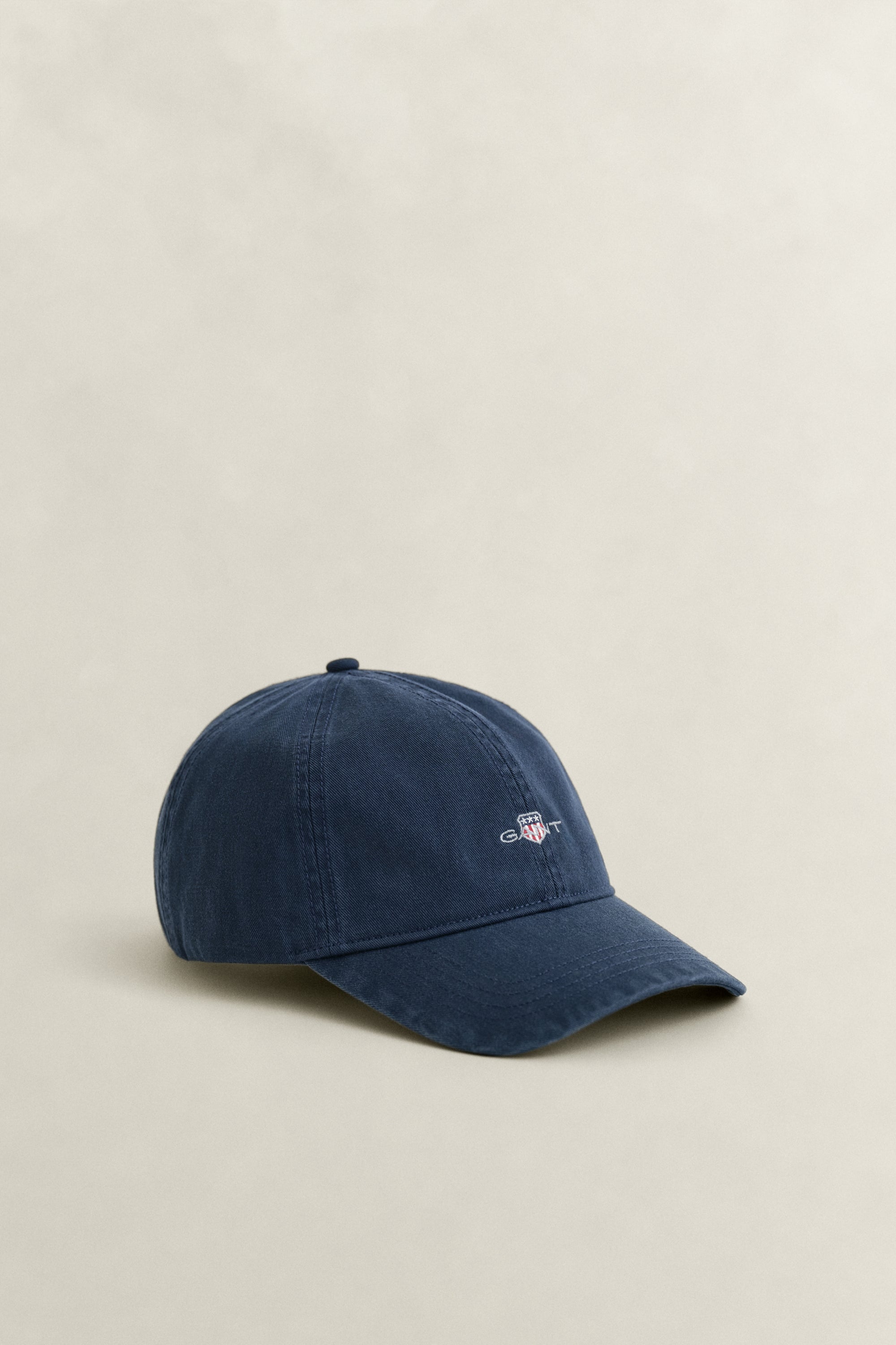 An image of the Gant Shield Sunfaded Cap
