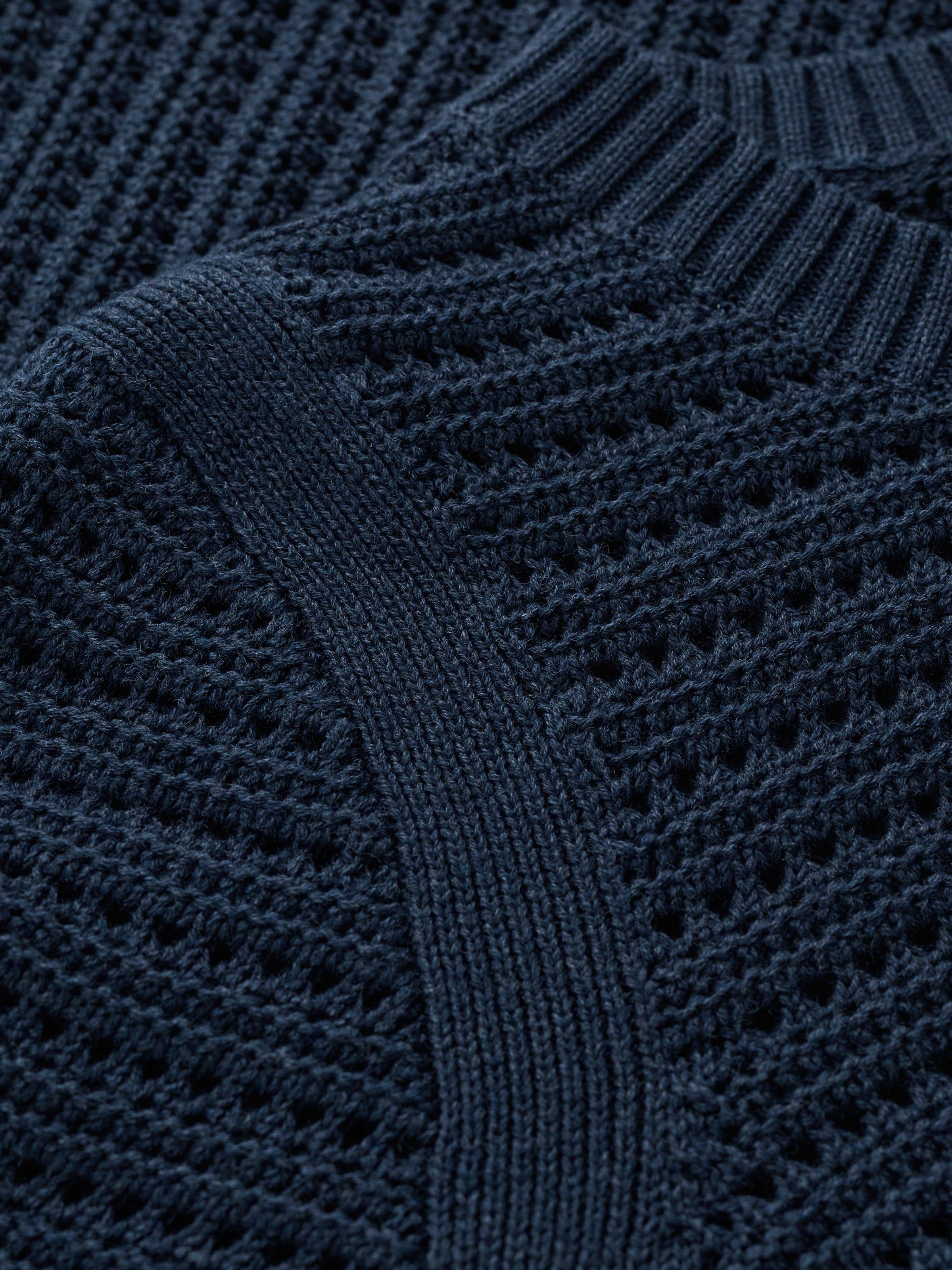 An image of the Seasalt Gull Rock Jumper
