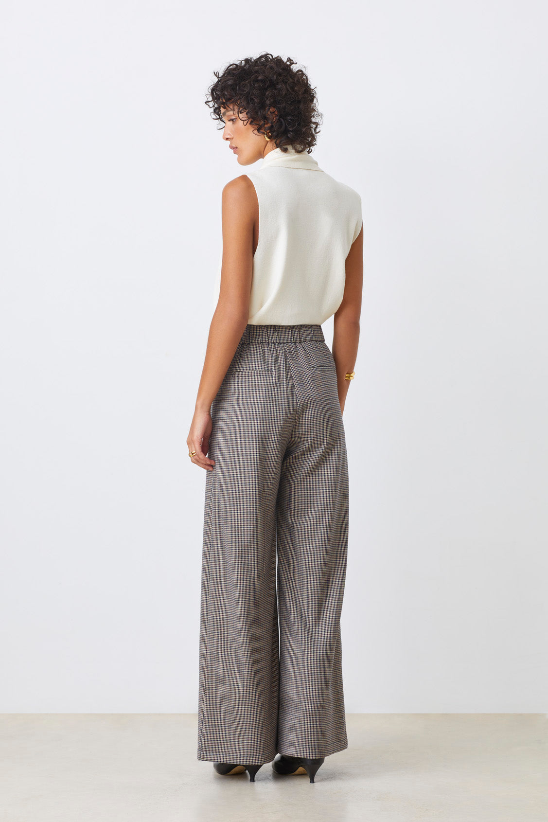 An image of the Suncoo John Trousers