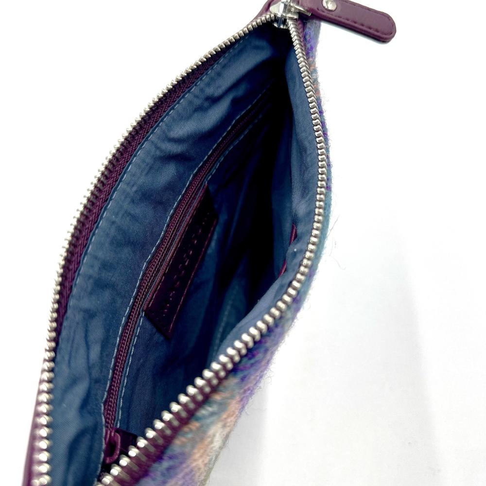 An image of the Maccessori Zip Purse Bag