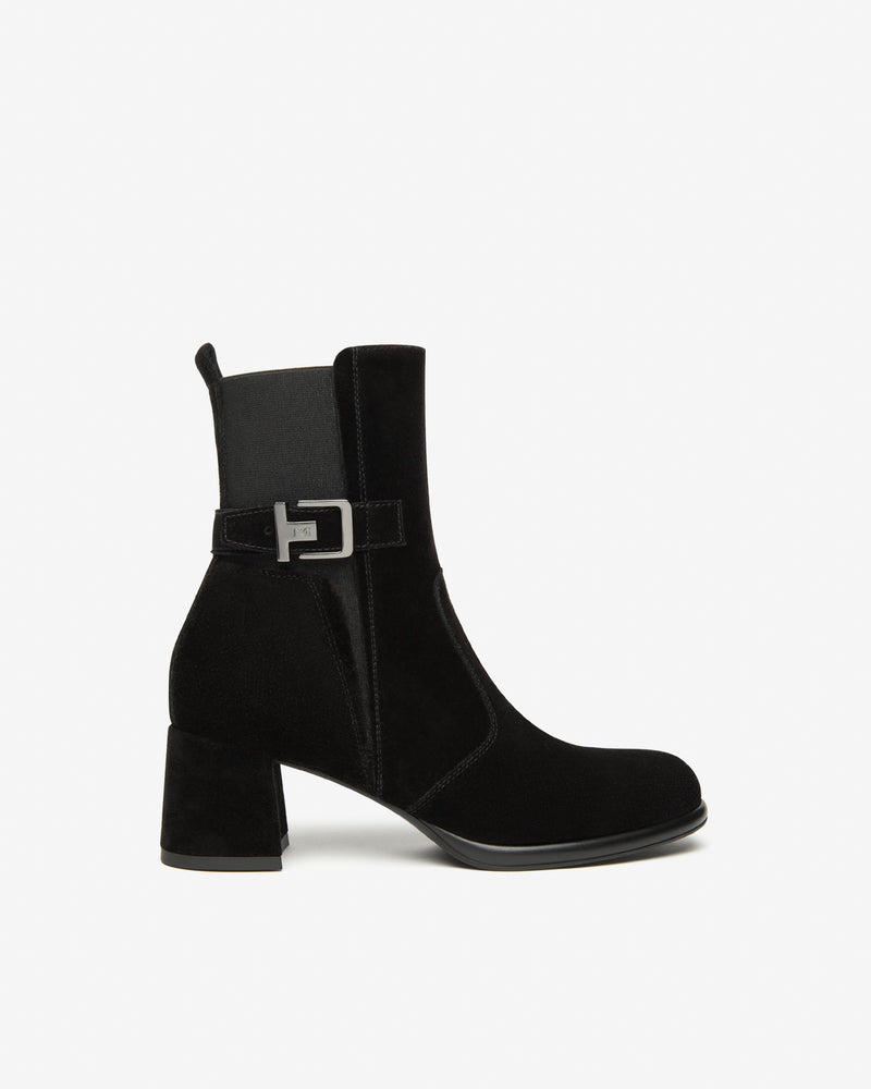An image of the Nero Giardini Arold Suede Ankle Boots