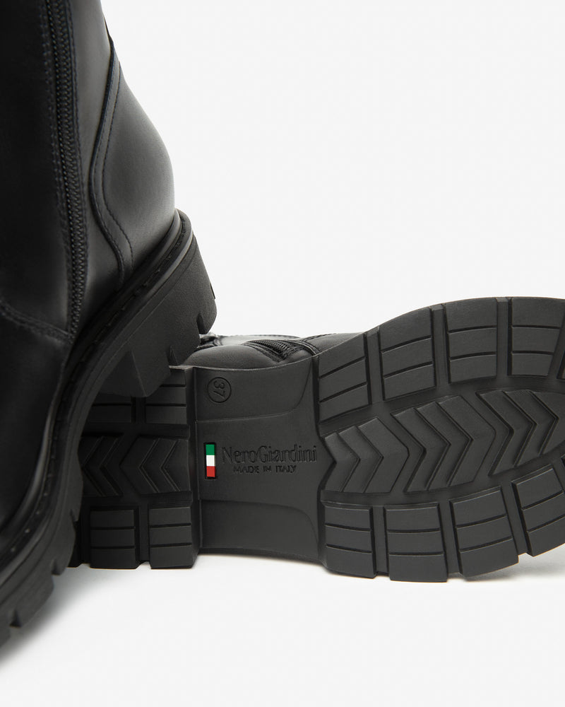An image of the Nero Giardini Guanto Leather & Fabric Ankle Boots