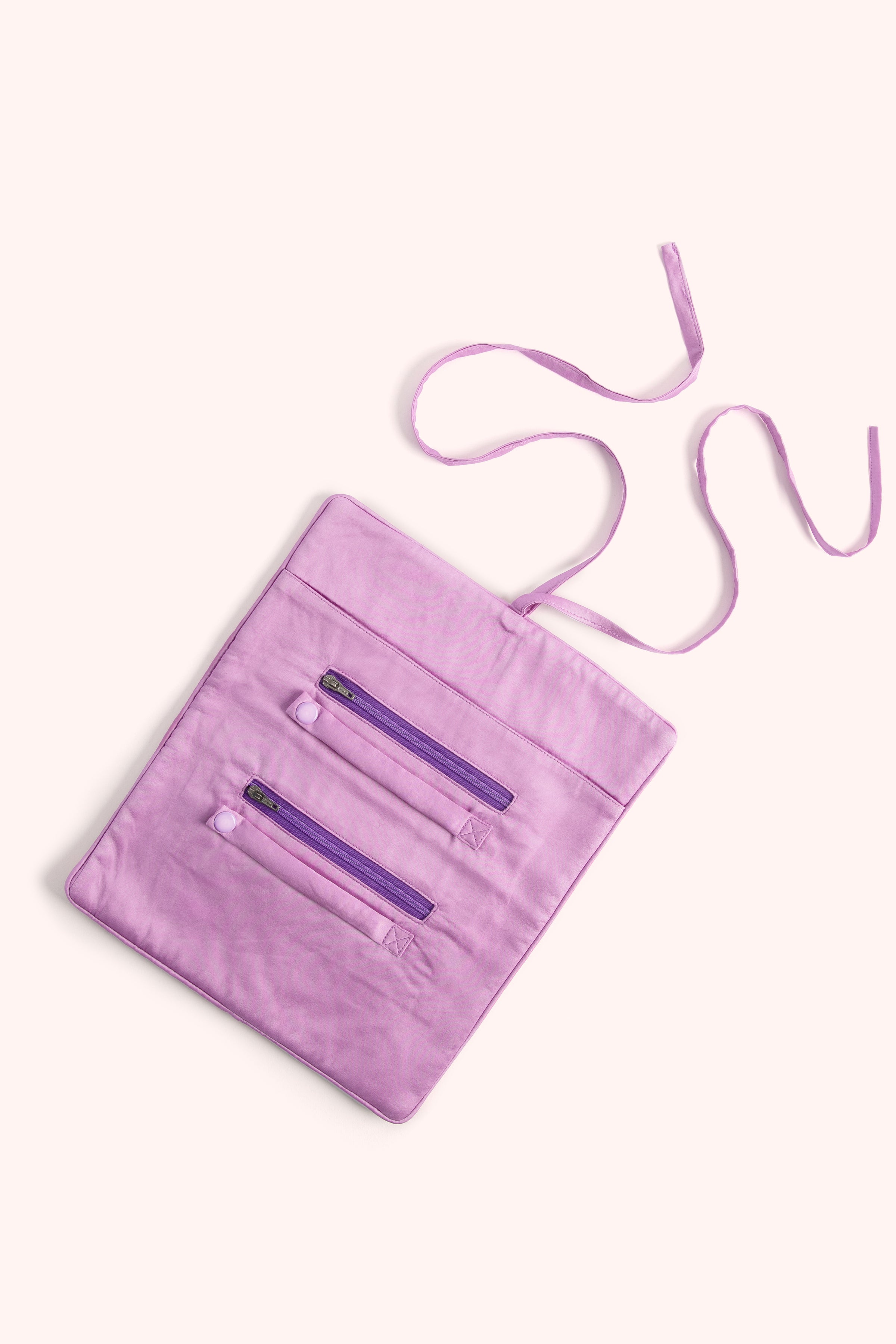 An image of the Powder Jewellery Roll