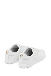 Knightsbridge Court Trainer
