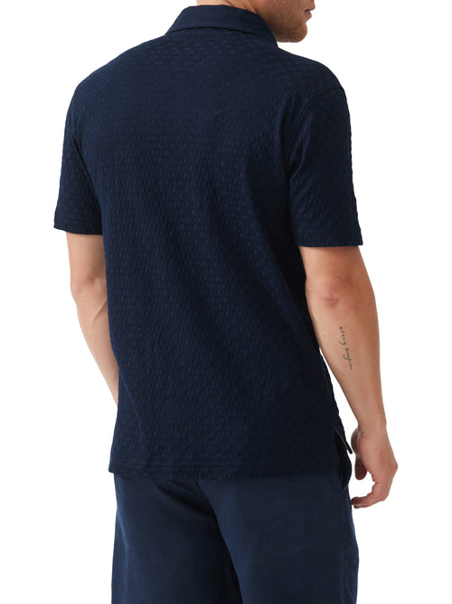 Rodd & Gunn Huntsbury Short Sleeve Shirt. An original fit short sleeve polo with collared neckline and mother of pearl buttons. This shirt comes in a stretchy navy fabric.