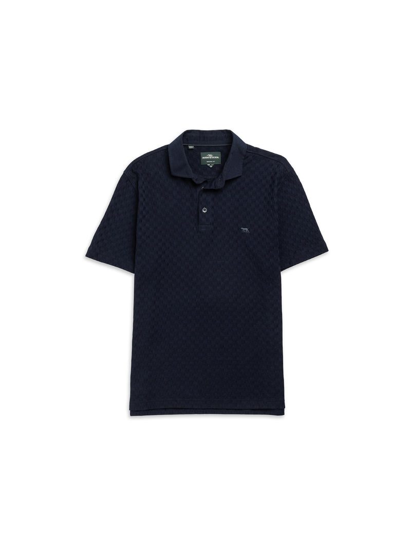 Rodd & Gunn Huntsbury Short Sleeve Shirt. An original fit short sleeve polo with collared neckline and mother of pearl buttons. This shirt comes in a stretchy navy fabric.