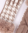 An image of the Pia Rossini Kandi Gloves