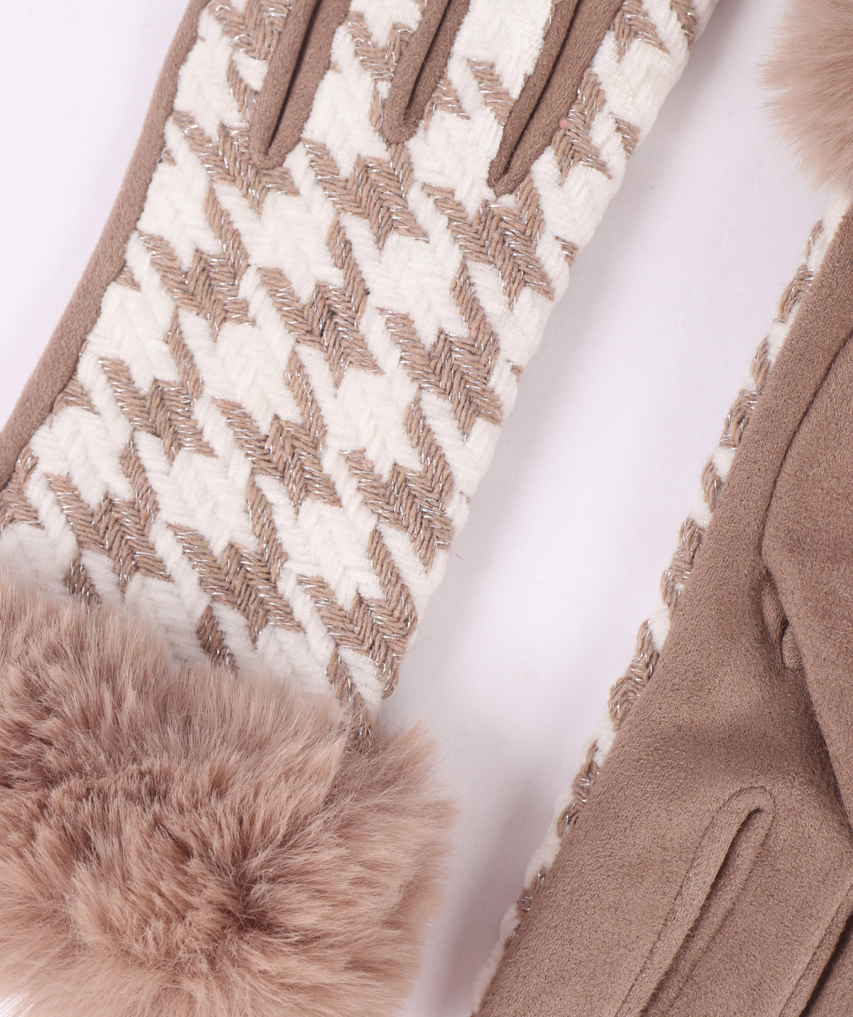 An image of the Pia Rossini Kandi Gloves